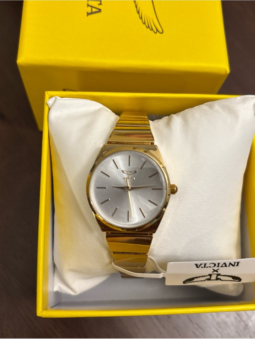 BNWT Invicta women’s Gold Tone Bracelet Watch with Silver Dial style # 69044